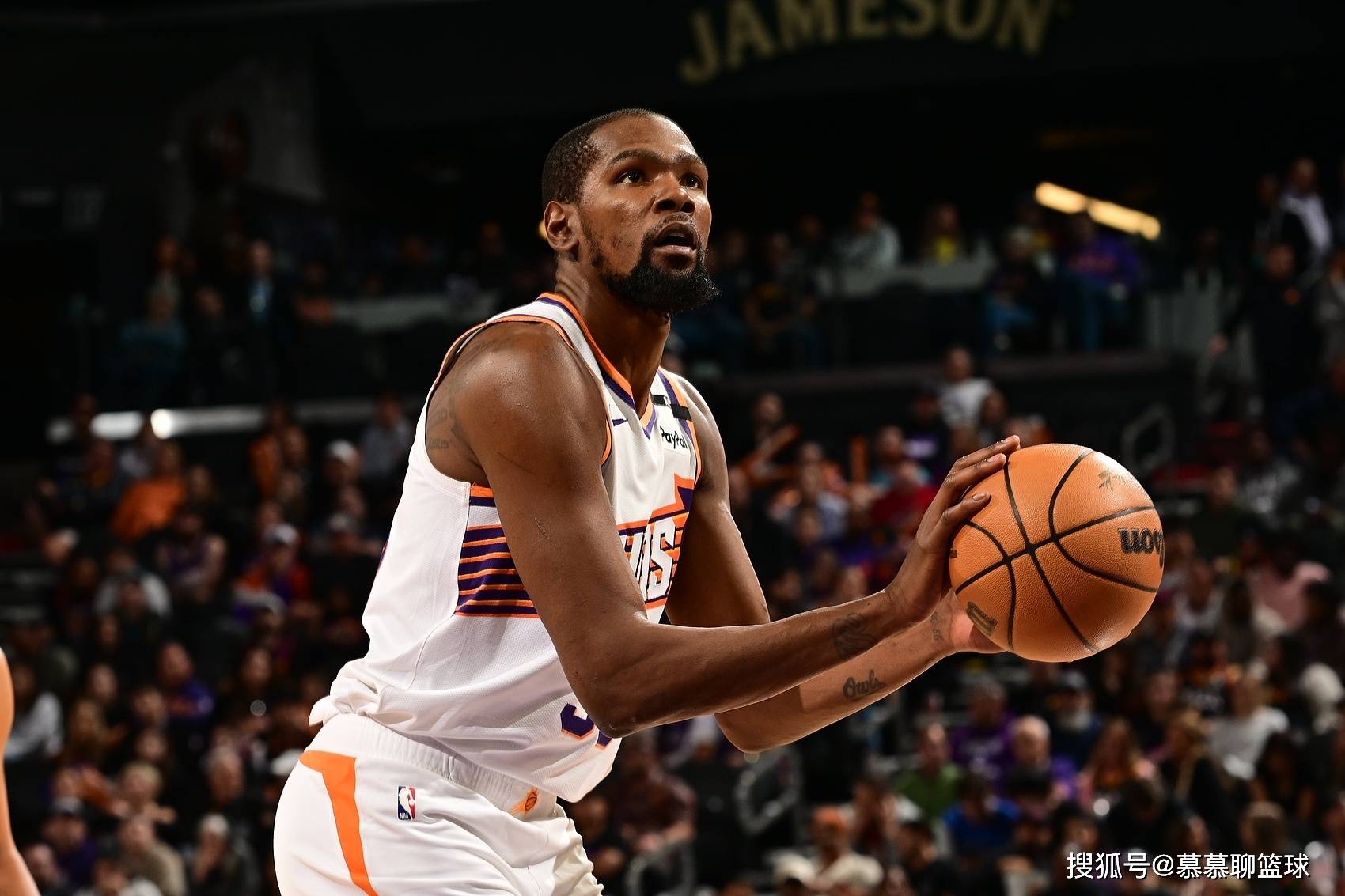 杜兰特回归赛场,战术调整首场状态亮眼,巴塞罗那观众沸腾!(杜兰特有望提前复出) 杜兰特回归赛场,战术调整首场状态亮眼,巴塞罗那观众沸腾!(杜兰特有望提前复出)