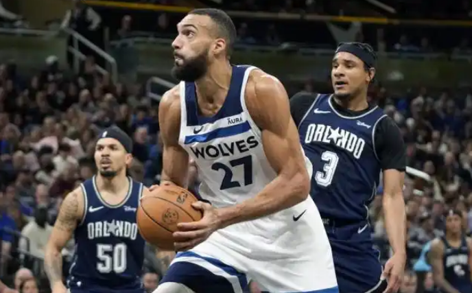 爱游戏AYX中国官网入口包含欧篮联转会期再迎强敌，明尼苏达森林狼再遭质疑，主帅态度：媒体盛赞，赛季目标并未改变的词条