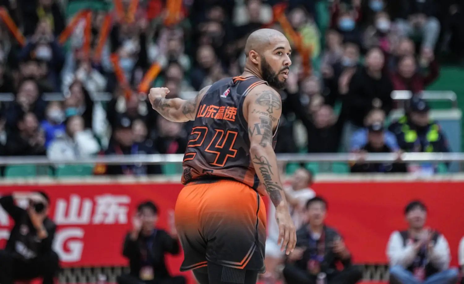 爱游戏AYX安卓版官方下载山东男篮迎NBA总决赛关键赛，国际比赛日外线爆发，目标明确，训练强度明显提升的简单介绍